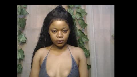 Snapshot of dripqueenx chatting on 10, 10, 2025 linda online show from 10, 10, 2025