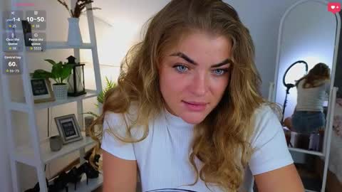 Snapshot of drunk_angel_ chatting on 14, 9, 2025 Donna online show from 14, 9, 2025