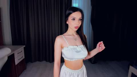 Snapshot of drusillaopula chatting on 4, 5, 2026 Emma online show from 4, 5, 2026