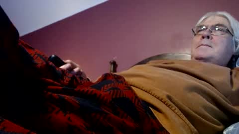 Snapshot of dug38 chatting on 5, 2, 2025 Doug online show from 5, 2, 2025