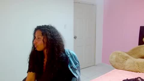 dulce1609 online show from 3, 3, 2025