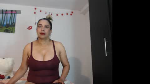 Snapshot of dulce_anita2 chatting on 5, 2, 2025 Anita online show from 5, 2, 2025