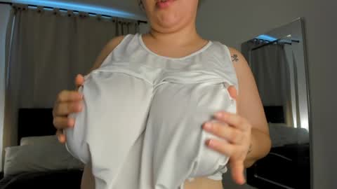 dulce brithany online show from 27, 4, 2026