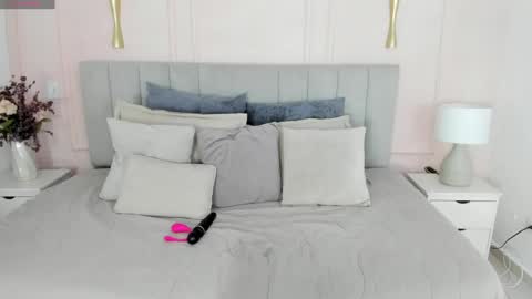Snapshot of dulce_emi_ chatting on 13, 4, 2026 Emi online show from 13, 4, 2026