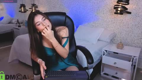dulce_isabel_ online show from 1, 4, 2026