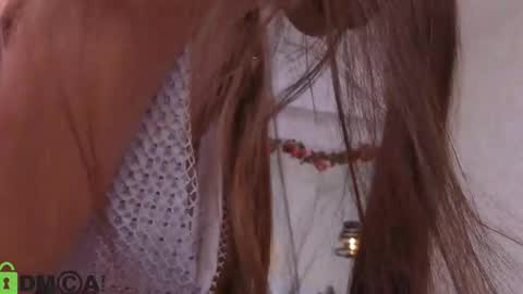 dulce_isabel_ online show from 16, 5, 2026