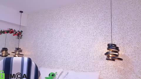 dulce_isabel_ online show from 26, 5, 2026