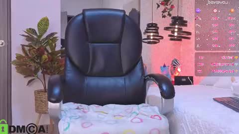 dulce_isabel_ online show from 7, 7, 2026