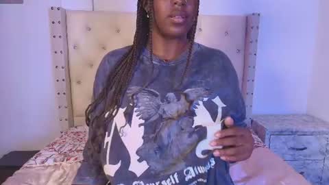 Snapshot of dulce_mariaahe chatting on 9, 7, 2026 online show from 9, 7, 2026