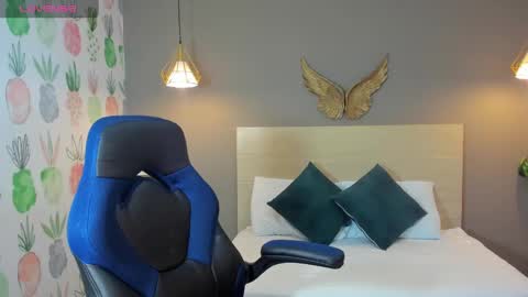 V I C T O R I A online show from 17, 2, 2025