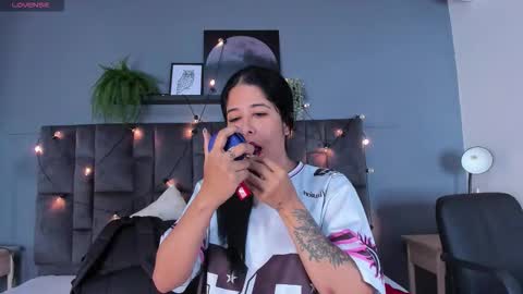 DULCE AURORA online show from 18, 1, 2026