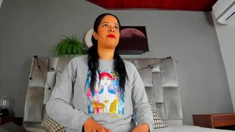 DULCE AURORA online show from 25, 2, 2026