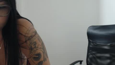 dulceguzman online show from 23, 7, 2026
