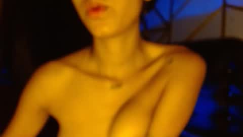 dulcelatina222 online show from 6, 11, 2025