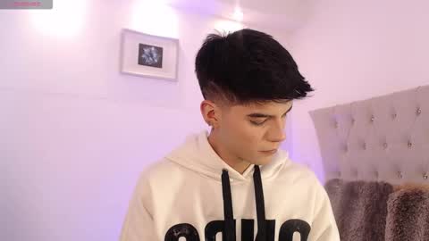 Dulcey online show from 10, 11, 2025