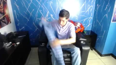 Dumbito73 online show from 7, 3, 2025