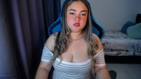 Nicole   online show from 2, 2, 2025