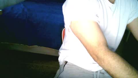 Snapshot of dumout33 chatting on 5, 10, 2025 Sergio online show from 5, 10, 2025