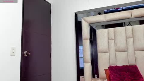 duran_dhikol1 online show from 9, 12, 2024