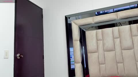 duran_dhikol1 online show from 14, 2, 2025