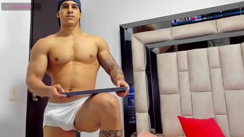 duran_dhikol1 online show from 5, 3, 2025