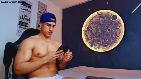 duran_dhikol1 online show from 5, 3, 2026