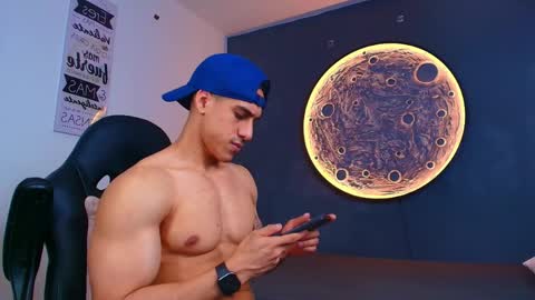 duran_dhikol1 online show from 9, 6, 2026