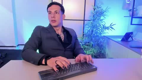 Dustin Sonne online show from 7, 6, 2026
