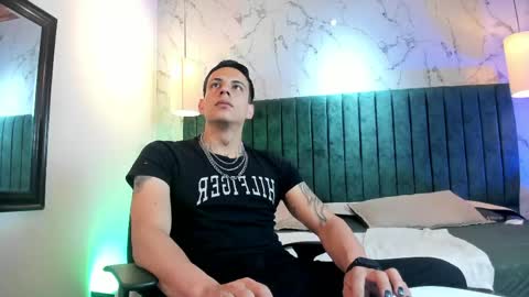 Dustin Sonne online show from 8, 6, 2026