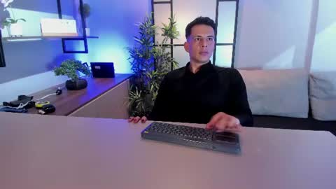 Dustin Sonne online show from 24, 7, 2026