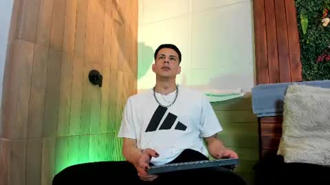 Dustin Sonne online show from 26, 7, 2026