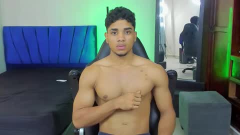 Snapshot of dustyn__michelle chatting on 21, 3, 2026 DUSTYN MICHELLE online show from 21, 3, 2026