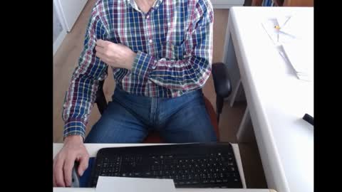 Snapshot of dutchpornking2 chatting on 3, 2, 2025 dutchpornking2 online show from 3, 2, 2025