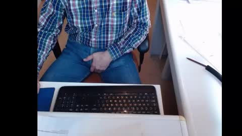 Snapshot of dutchpornking2 chatting on 15, 2, 2025 dutchpornking2 online show from 15, 2, 2025