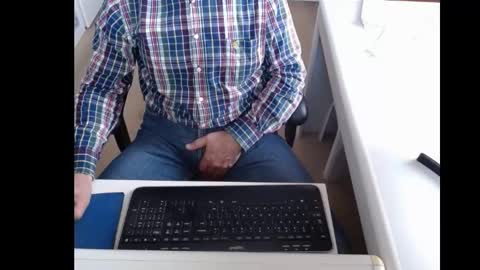 Snapshot of dutchpornking2 chatting on 17, 2, 2025 dutchpornking2 online show from 17, 2, 2025