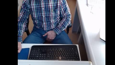 Snapshot of dutchpornking2 chatting on 17, 2, 2025 dutchpornking2 online show from 17, 2, 2025