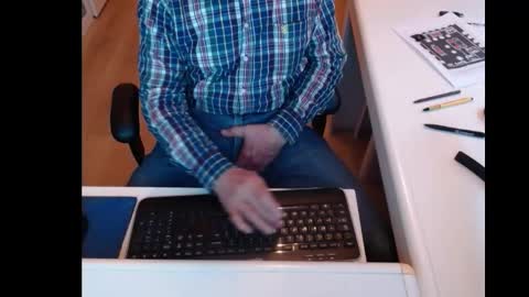 Snapshot of dutchpornking2 chatting on 28, 2, 2025 dutchpornking2 online show from 28, 2, 2025