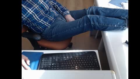 Snapshot of dutchpornking2 chatting on 9, 3, 2025 dutchpornking2 online show from 9, 3, 2025