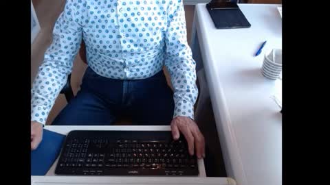 Snapshot of dutchpornking2 chatting on 10, 10, 2025 dutchpornking2 online show from 10, 10, 2025