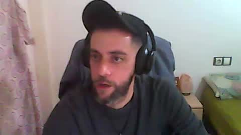 Snapshot of dvdvlc29 chatting on 3, 12, 2025 david online show from 3, 12, 2025