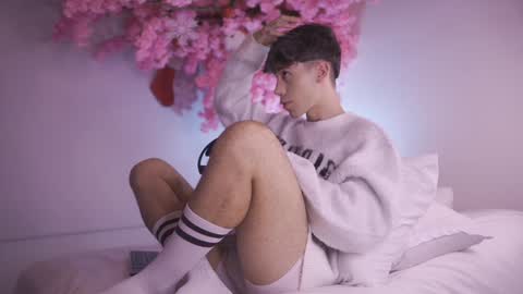 Dwayne xx online show from 24, 12, 2024