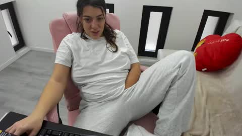 dayana online show from 7, 2, 2026