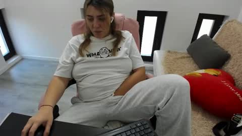 dayana online show from 25, 3, 2026