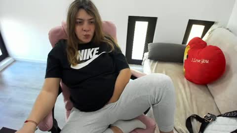 dayana online show from 26, 4, 2026