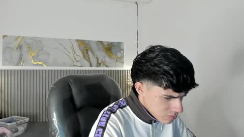 dyla_n18_ online show from 27, 4, 2026