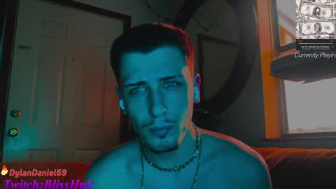 Dylan Daniel 7.8 online show from 5, 1, 2025