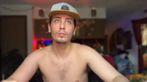 Dylan Daniel 7.8 online show from 17, 10, 2025