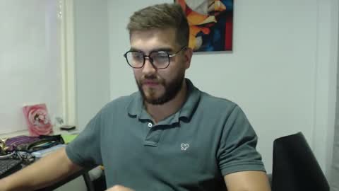 Snapshot of dylanhot10 chatting on 14, 2, 2025 dylanhot10 online show from 14, 2, 2025