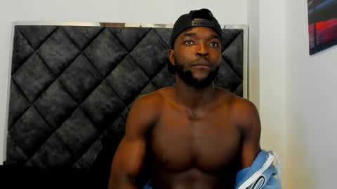 Snapshot of dylantaylor_1 chatting on 12, 10, 2025 Dylan Taylor online show from 12, 10, 2025