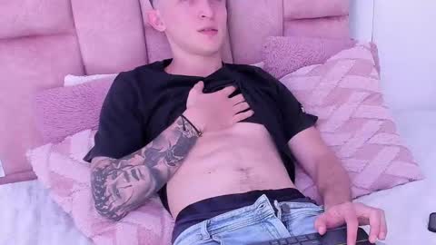 ---DYLAN--- online show from 25, 2, 2025